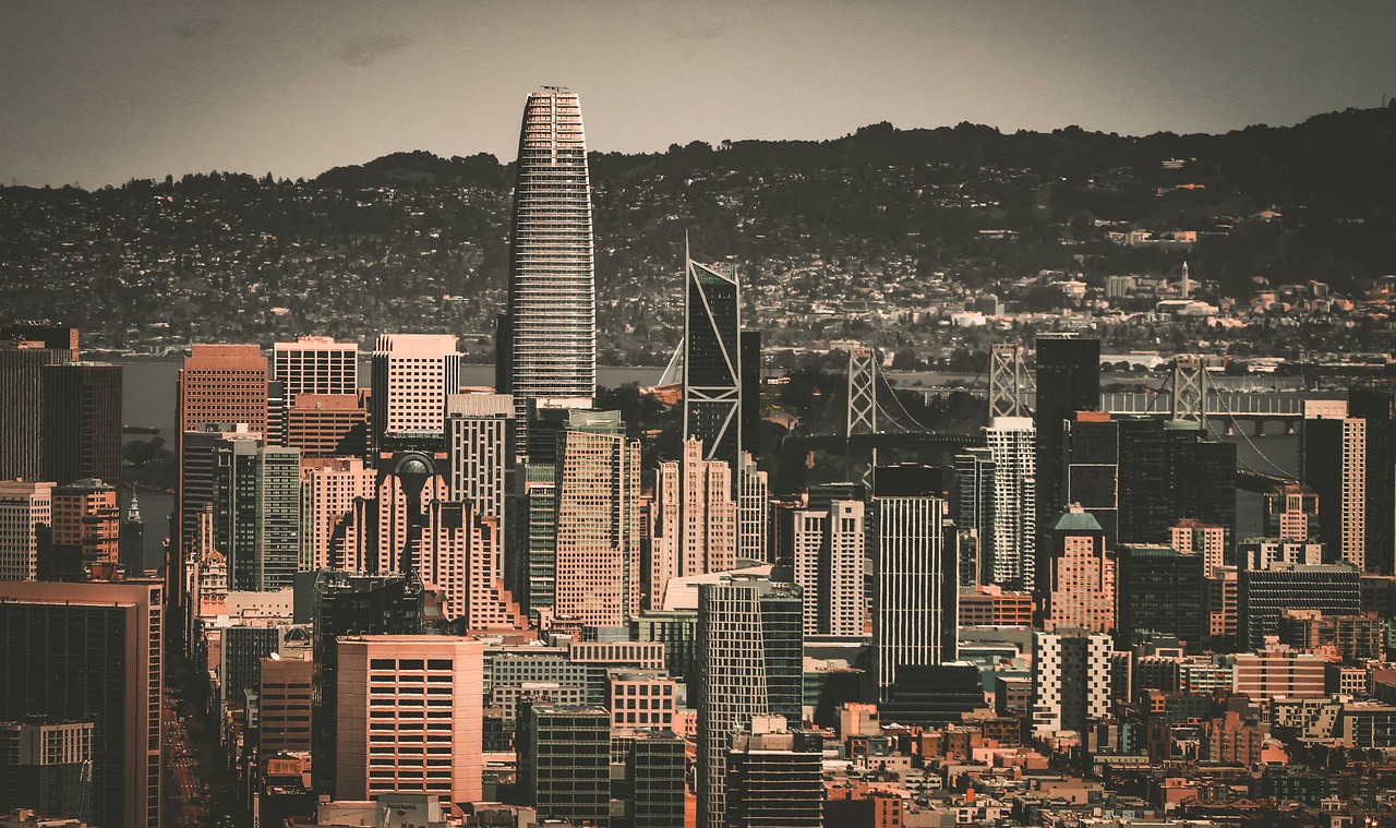 尤其是在与 尤其是在与